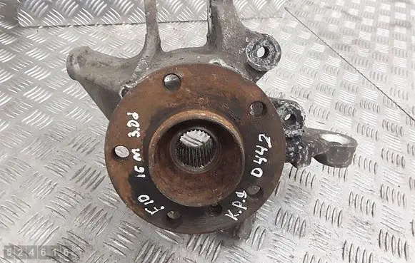 BMW 5 F10 F11 Rear wheel hub 6796099