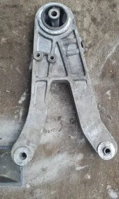Volvo S70 V70 V70 XC Engine mounting bracket 3524347