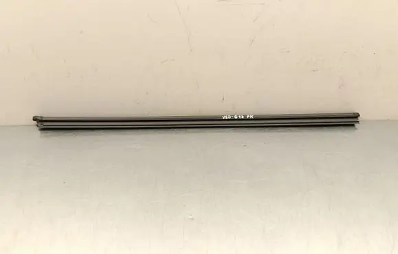 Skoda Enyaq iV Rubber seal front door window/glass 5L0837479A