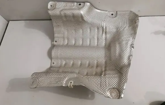 BMW 7 G11 G12 Heat shield in engine bay 7340215