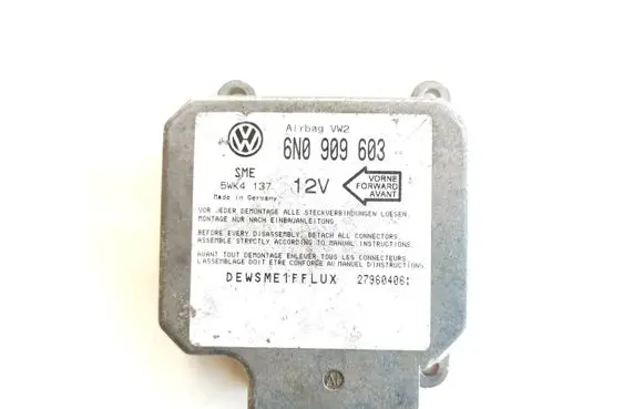 Volkswagen Golf III Airbag control unit/module 6N0909603 27960406 5WK4137