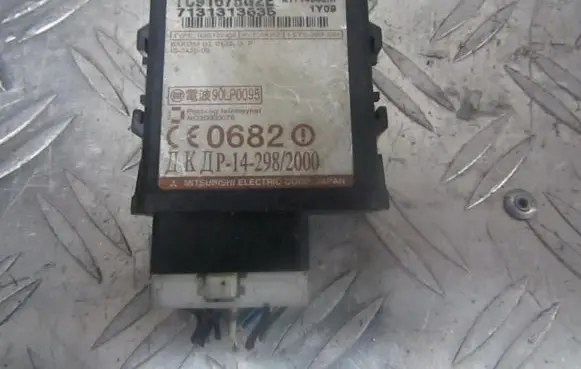 Mazda 323 Other control units/modules tc91675g2e 7131313635