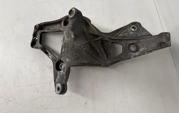 BMW 1 F20 F21 A/C compressor mount bracket 7603346
