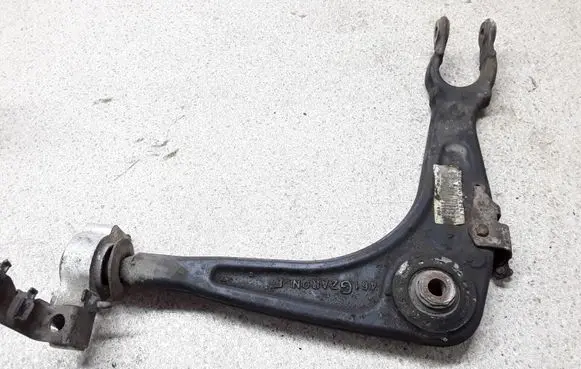 Peugeot 407 Front lower control arm/wishbone
