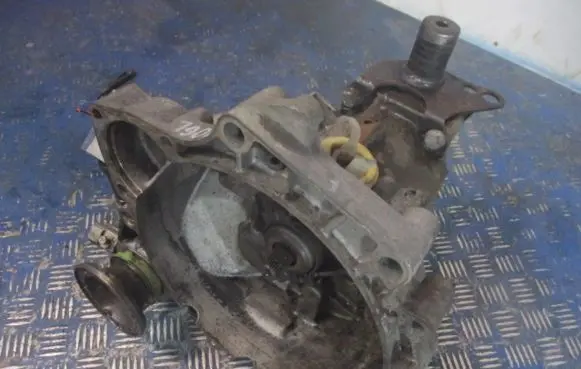 Volkswagen Polo III 6N 6N2 6NF Manual 6 speed gearbox