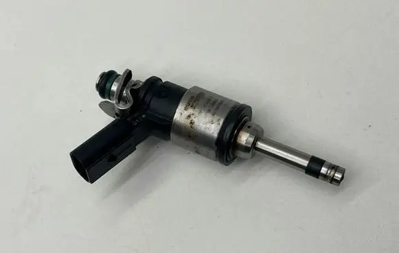 KIA Ceed Fuel injector 9041090012 4C16616XG 16103662