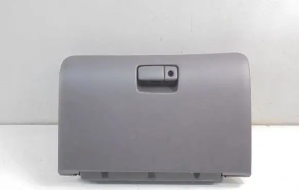 Subaru Legacy Glove box