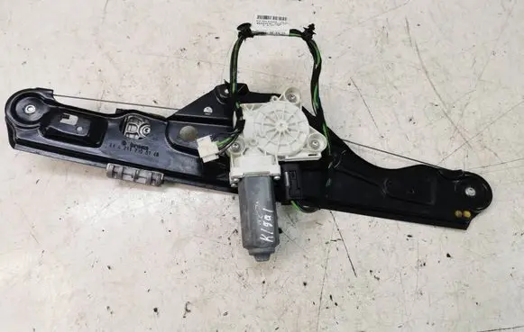 Mercedes-Benz E W211 Rear door window regulator with motor A2117300146