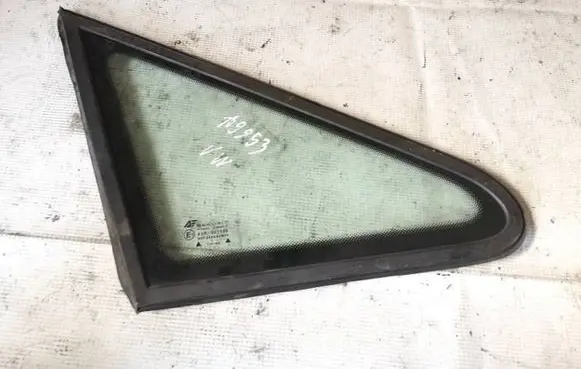 Volkswagen Sharan Front triangle window/glass as2