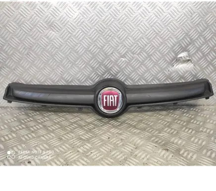 Fiat Panda III Front grill 735520656