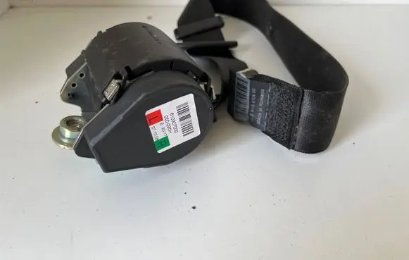 Audi Q5 SQ5 Rear seatbelt 8R0857805C 615410400