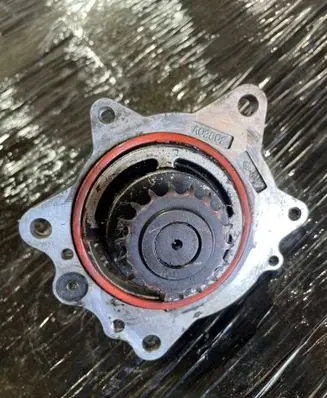 Nissan Primera Vacuum pump A02602