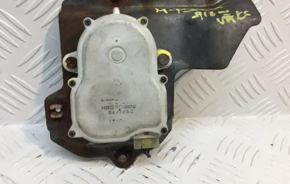 Mitsubishi Pajero Sport I Central locking motor MR970609