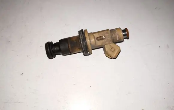 Fuel injector