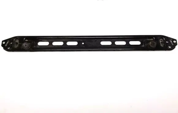 Radiator mount bracket