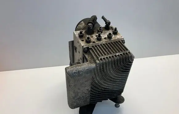 Mercedes-Benz E W211 ABS Pump A0054319612 0265250110 0054319612