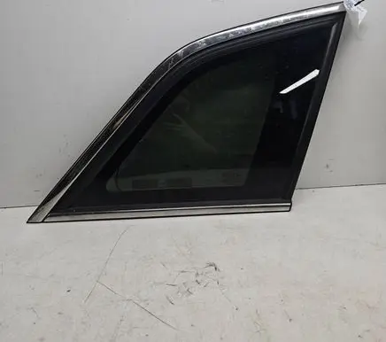 Opel Antara Rear side window