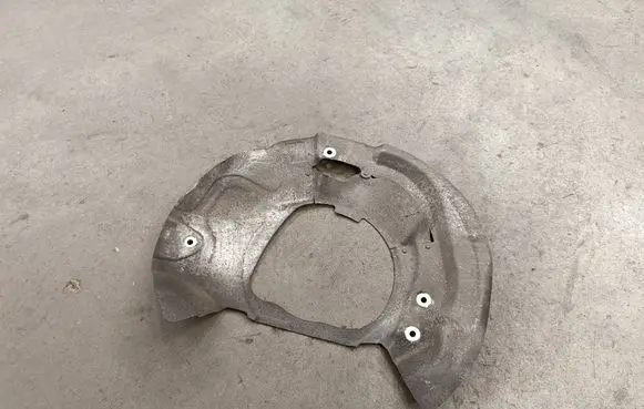 BMW X6 E71 Front brake disc dust cover plate 
