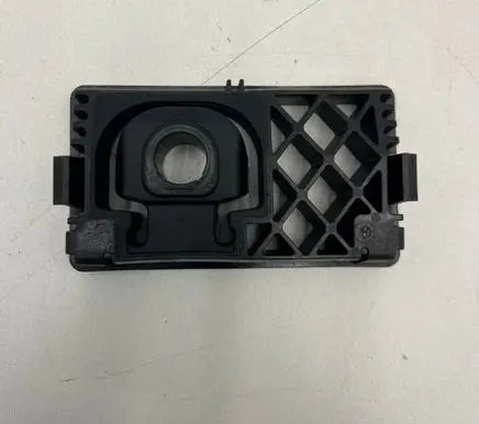 Volvo XC60 Radiator mount bracket 31657439
