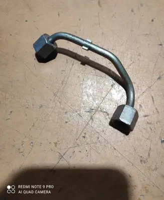 Land Rover Freelander 2 - LR2 Fuel injector supply line/pipe 