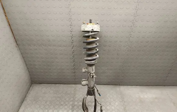 BMW X5 F15 Front shock absorber with coil spring 6863174 6862235