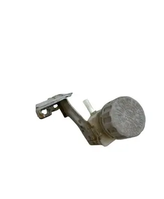 Honda FR-V Brake fluid reservoir 