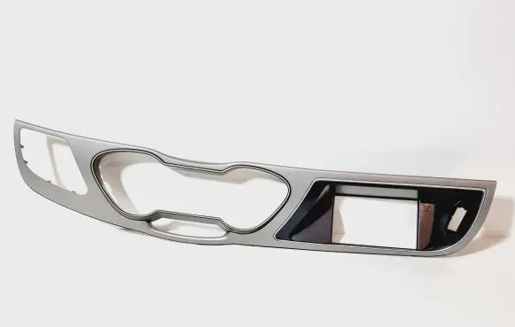 Dashboard trim