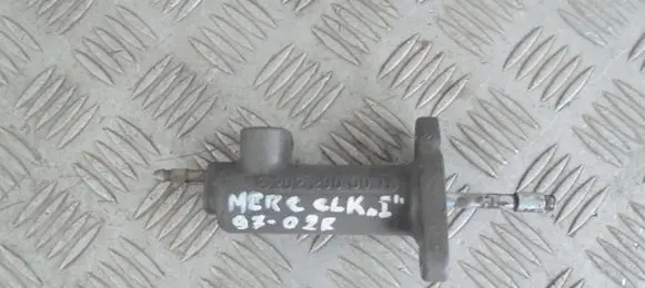 Mercedes-Benz CLK A208 C208 Clutch slave cylinder 2022900011