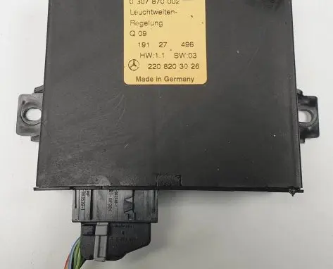 Mercedes-Benz S W220 Xenon control unit/module 2208203026