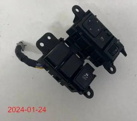 Nissan Juke I F15 Wing mirror switch