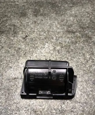 BMW 1 E81 E87 Car ashtray 22167210 7078573
