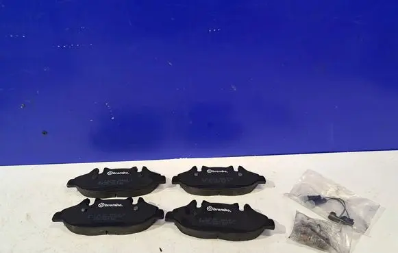 Mercedes-Benz Vito Viano W639 Brake pads (front) P50050 212024007N20
