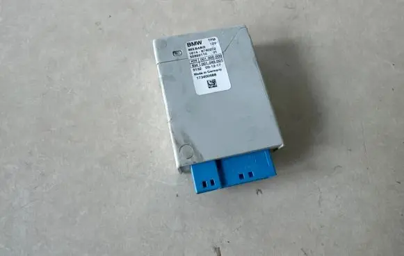 BMW X5 F15 Fuel injection pump control unit/module 8740252