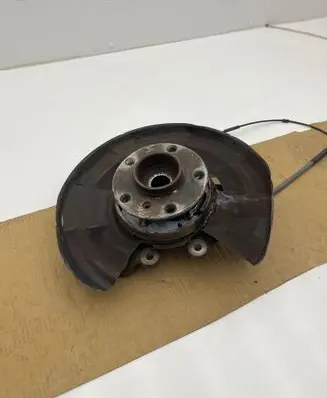 BMW 1 F20 F21 Rear wheel hub spindle/knuckle 6792515