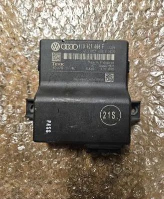 Audi A6 S6 C6 4F Gateway control module 4F0907468F