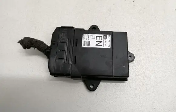 Opel Vectra C Door control unit/module 13170177 6006 360572197