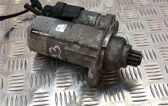 Volkswagen Touran I Starter motor