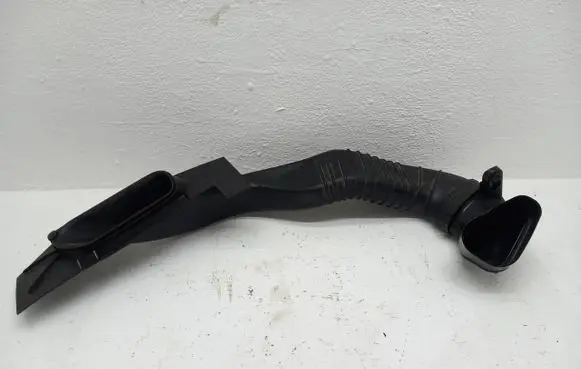 Opel Insignia A Air intake duct part 20985850