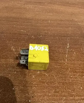Mercedes-Benz A W169 Other relay A0025421419 D1052