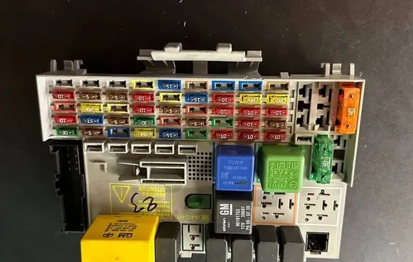Opel Astra G Fuse box set PA6GB20GF10
