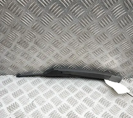 Hyundai Santa Fe Rear wiper blade arm 988112B001