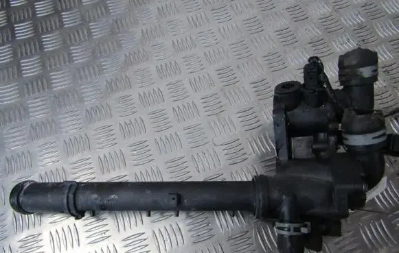 Volkswagen Polo Engine coolant pipe/hose 032121111ap 032121065f