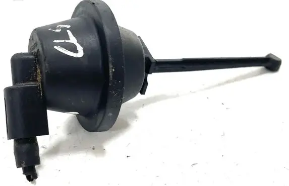 Mercedes-Benz CLS C219 Turbo system vacuum part 50088706