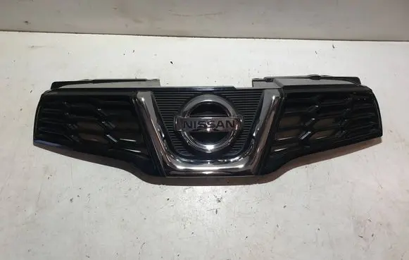 Nissan Qashqai Front bumper upper radiator grill 62310BR00A