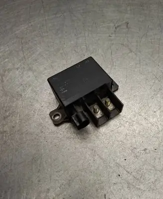 Mercedes-Benz E W211 Charging relay