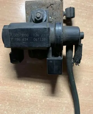 BMW 5 E60 E61 Turbo solenoid valve 70057900