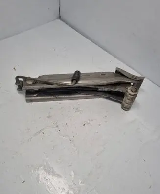 Audi A6 S6 C6 4F Lift Jack 4F0011031