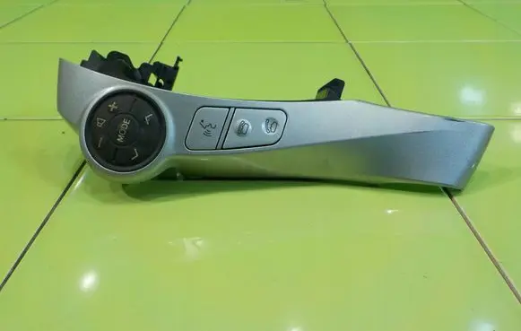 Toyota Prius (XW30) Other switches/knobs/shifts 8425047040 SP49