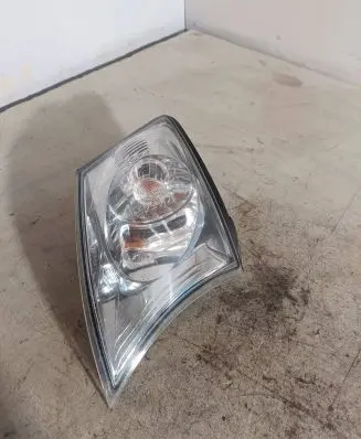 Mazda MPV Front indicator light P2015R