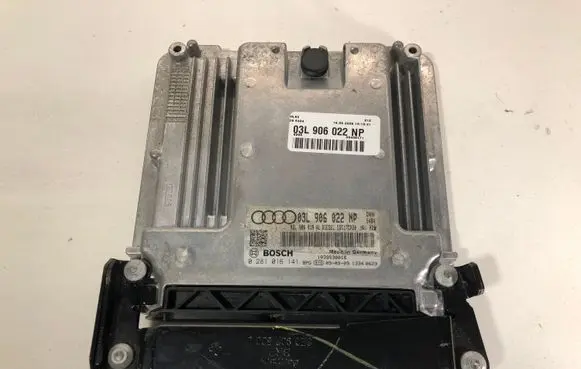 Audi A4 S4 B8 8K Engine control unit/module 03L90602NP 0281016141